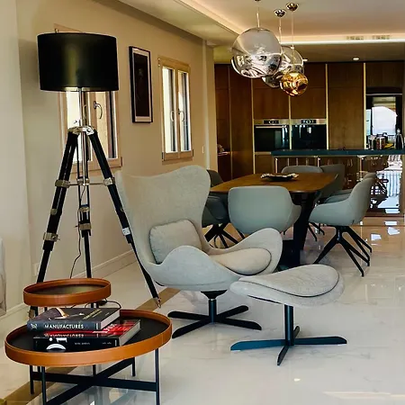 Captain's House Apartman *